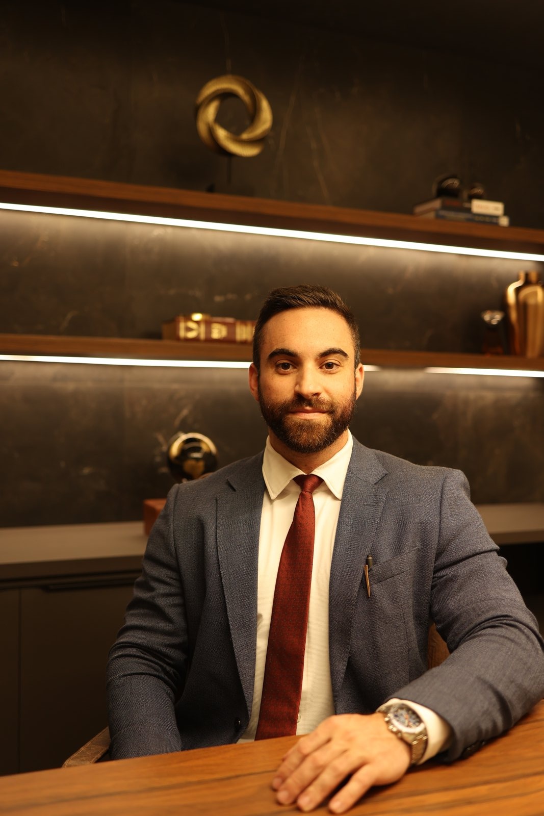 Portrait of Rafael Mérola in his professional setting